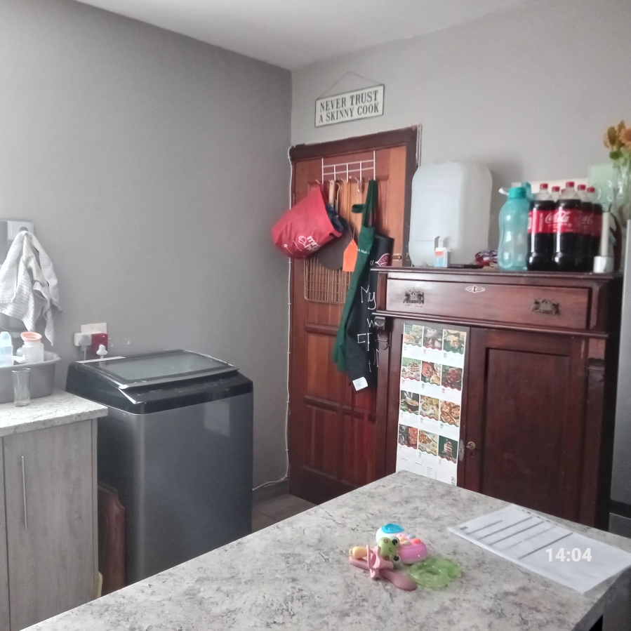 2 Bedroom Property for Sale in Geelhoutpark North West
